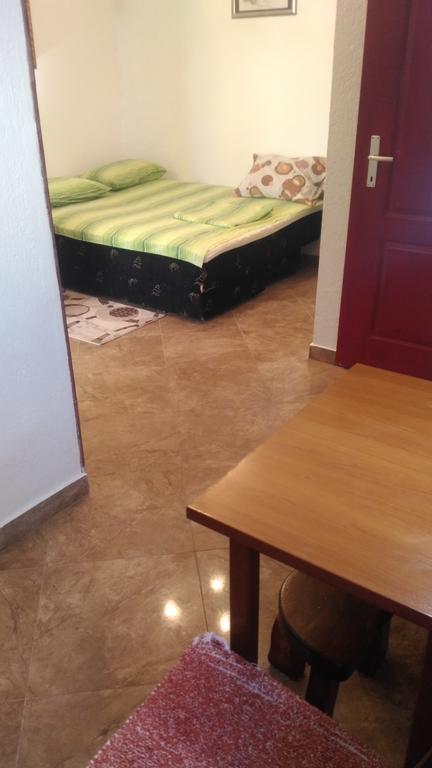 Apartment Luka Подгорица Екстериор снимка