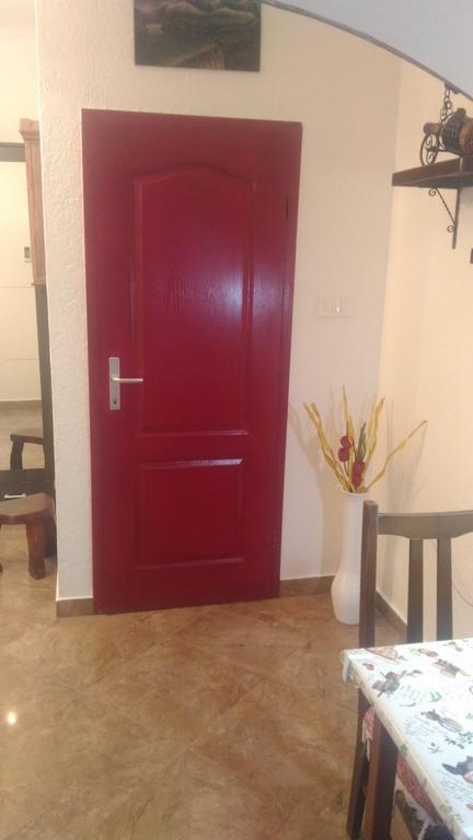 Apartment Luka Подгорица Екстериор снимка